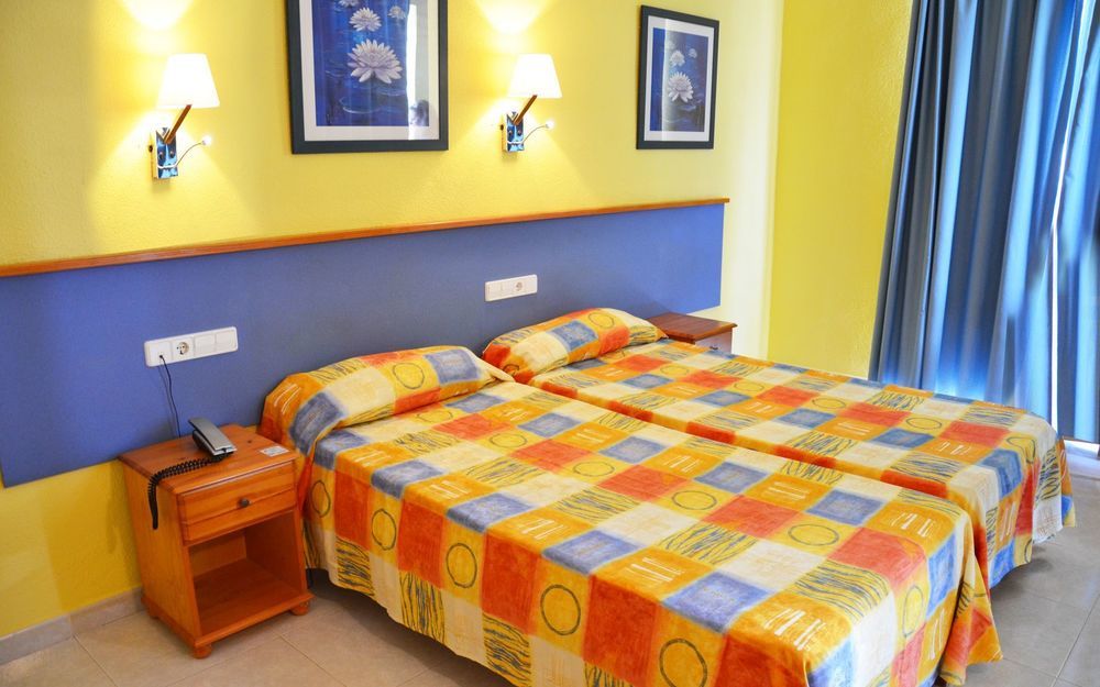 Aparthotel Vibra Sanan - Adults Only San Antonio  Exterior photo