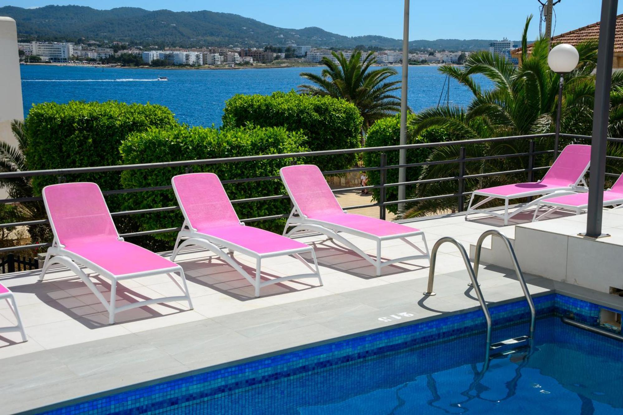 Aparthotel Vibra Sanan - Adults Only San Antonio  Exterior photo