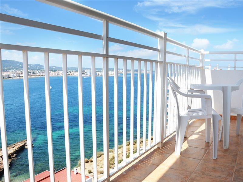 Aparthotel Vibra Sanan - Adults Only San Antonio  Exterior photo