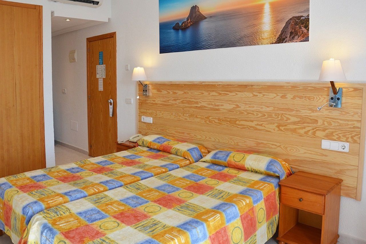 Aparthotel Vibra Sanan - Adults Only San Antonio  Exterior photo